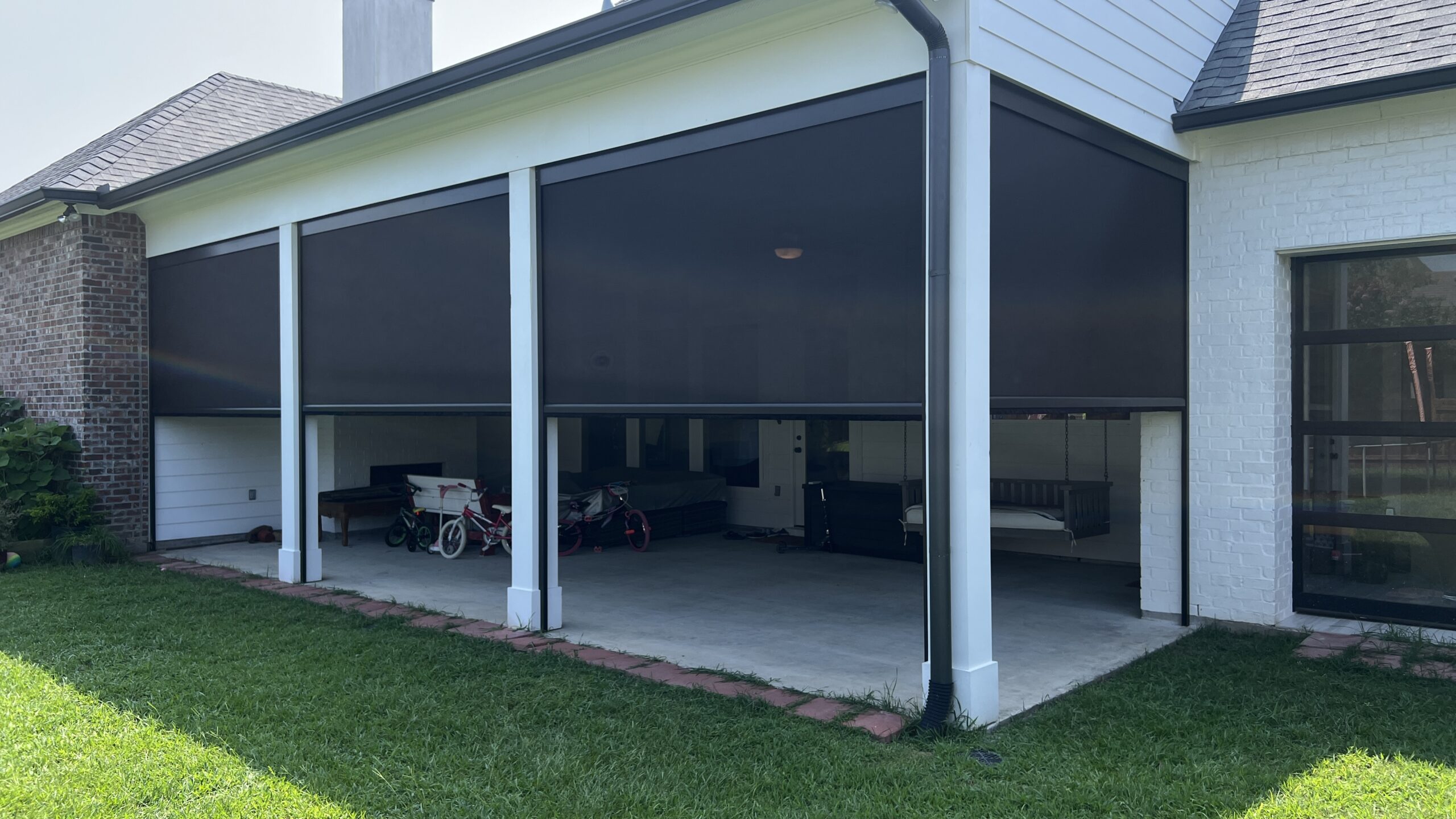 Get rid of bugs in patio enclosure Lafayette, LA